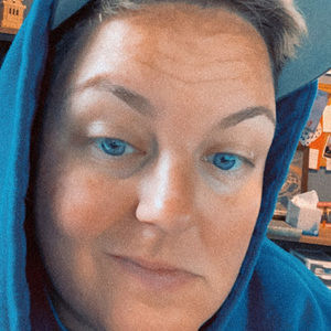 Meet your Posher, Carolyn